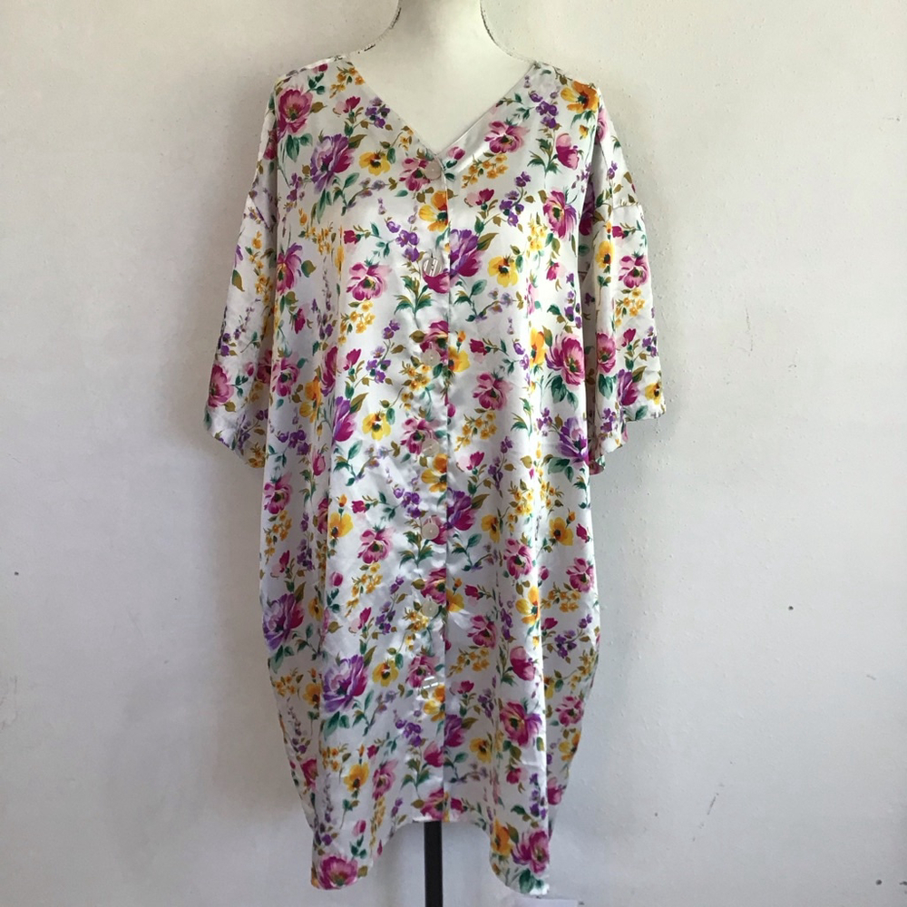Solange Women Comfortable Floral Gown/ Robe 2X White Multicolor